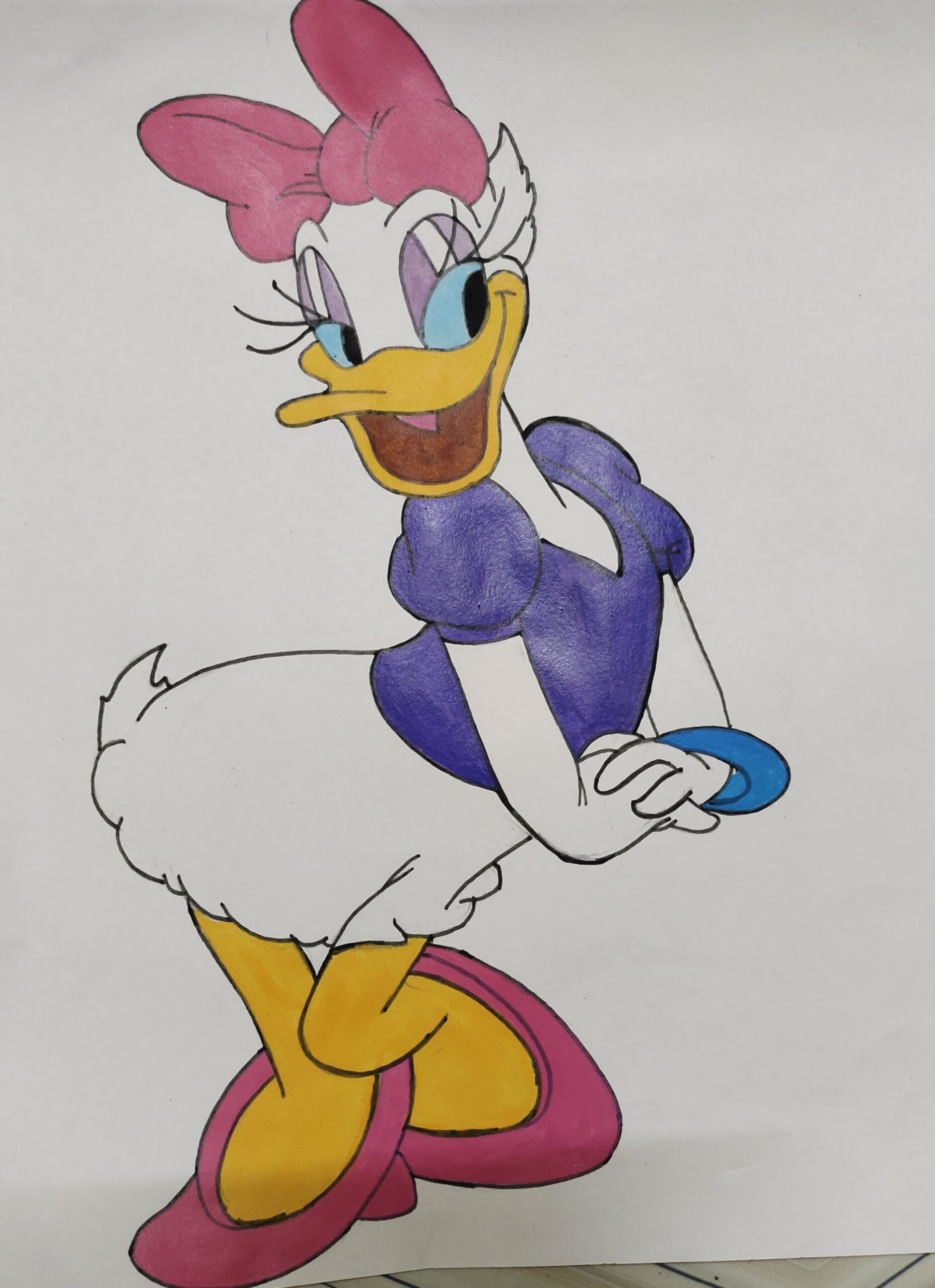 Day 25 learning to draw. Daisy Duck! Maintaining symmetry was quite a  challenge! : r/learntodraw